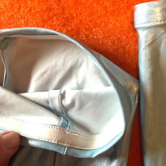 Simone Wild icy blue lame stretchy satin tigh-highs overknee socks NWOT - Picture 5 of 9